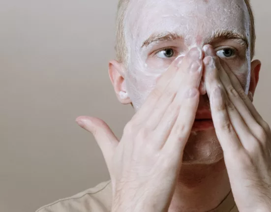Pode fazer limpeza de pele todo mês?
